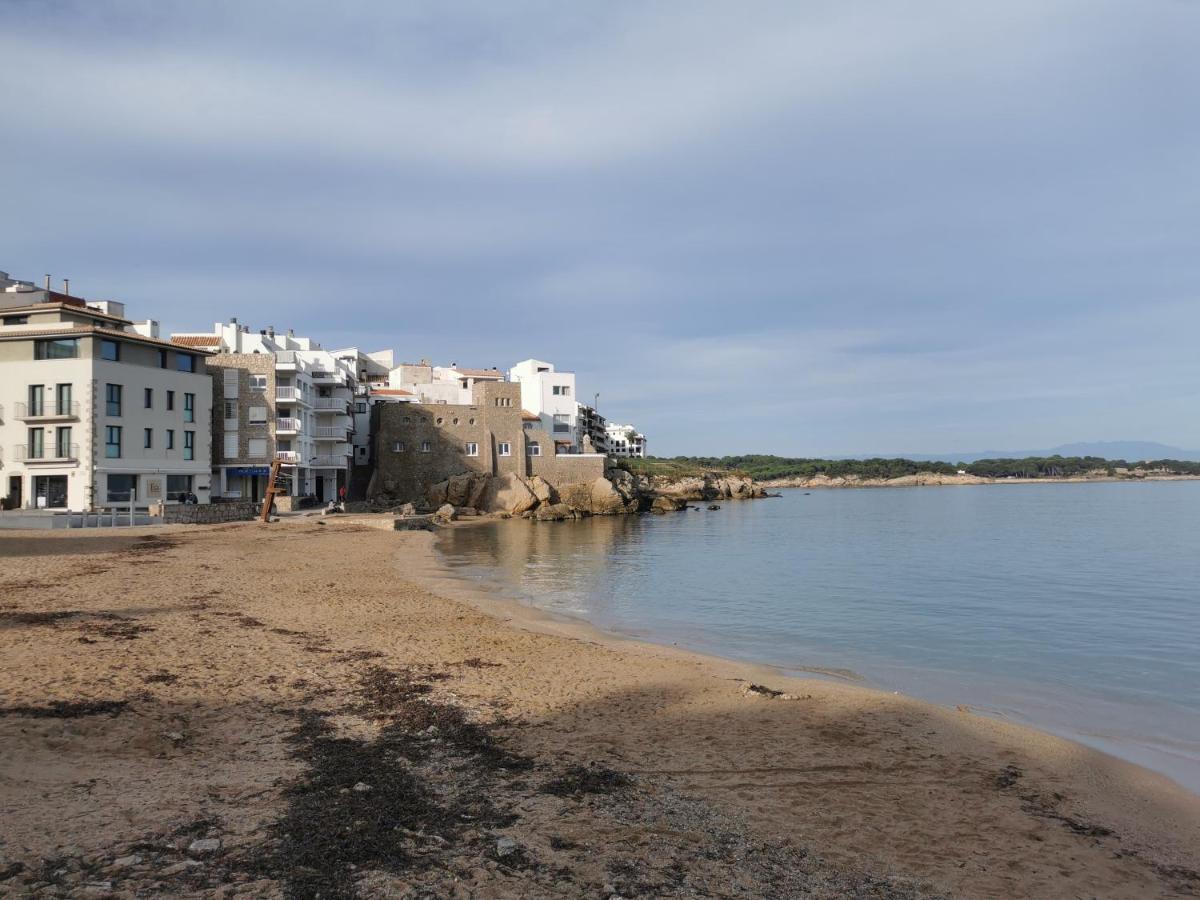Aparthotel El Cargol L' Escala Buitenkant foto