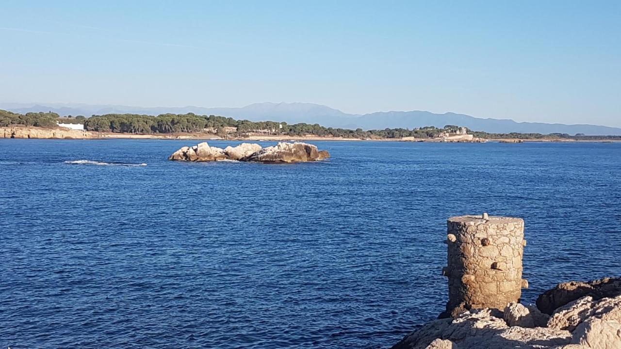 Aparthotel El Cargol L' Escala Buitenkant foto